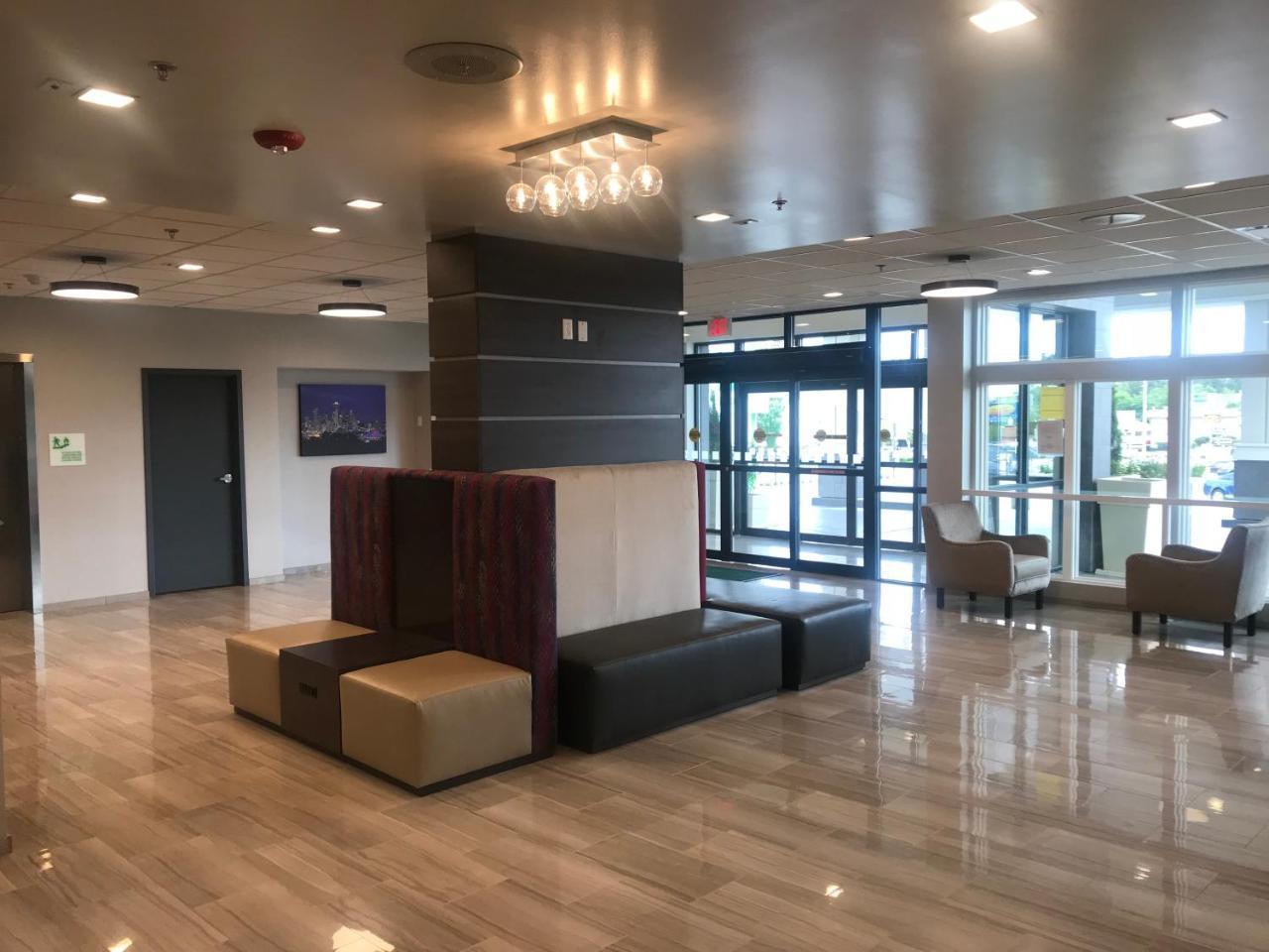 Holiday Inn Tacoma Mall By Ihg Exterior photo