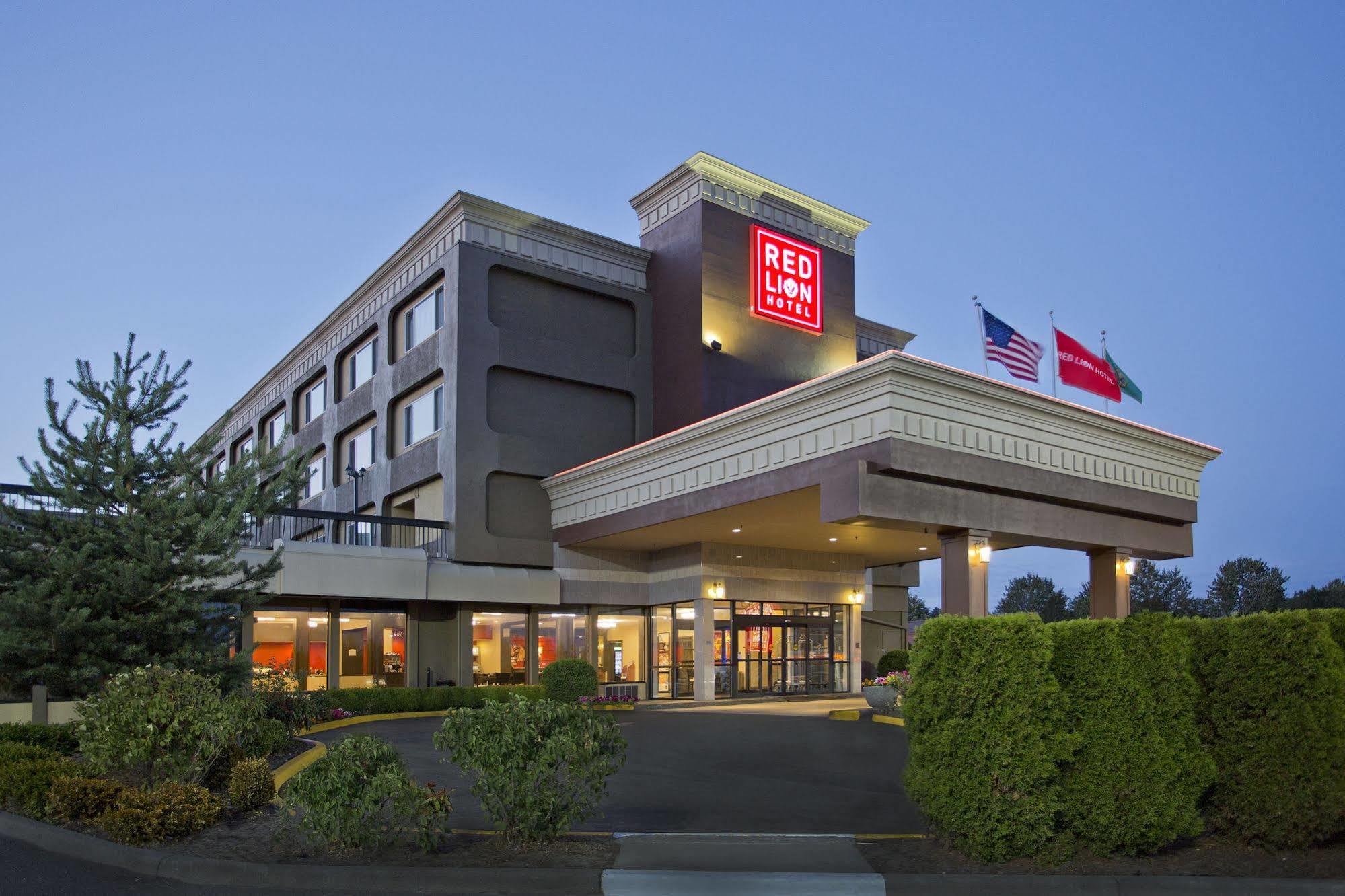 Holiday Inn Tacoma Mall By Ihg Exterior photo